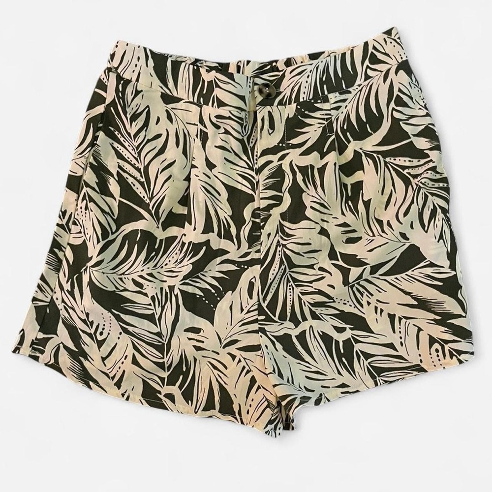 Forever 21 Green Leaf Patterned Shorts